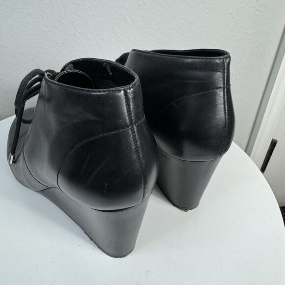 Cole Haan Linea Womens 8 1/2 B Black Leather Lace Up Wedge Ankle Boots Booties - Picture 3 of 7